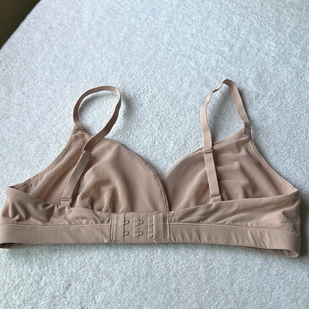 SKIMS Fits Everybody Crossover Bralette